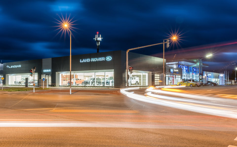 CZECZELITS AUTOMEGASTORE